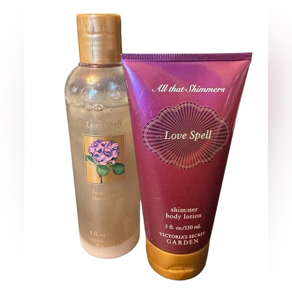 Victoria's Secret Lovespell Body Wash and Shimmer Body Lotion - Picture 3 of 6